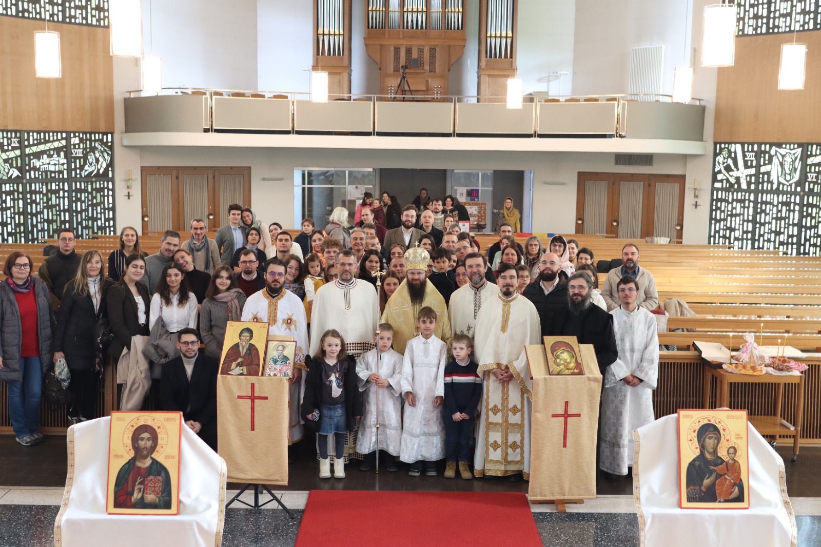 Poza de grup hram Nepsis Elvetia 2024